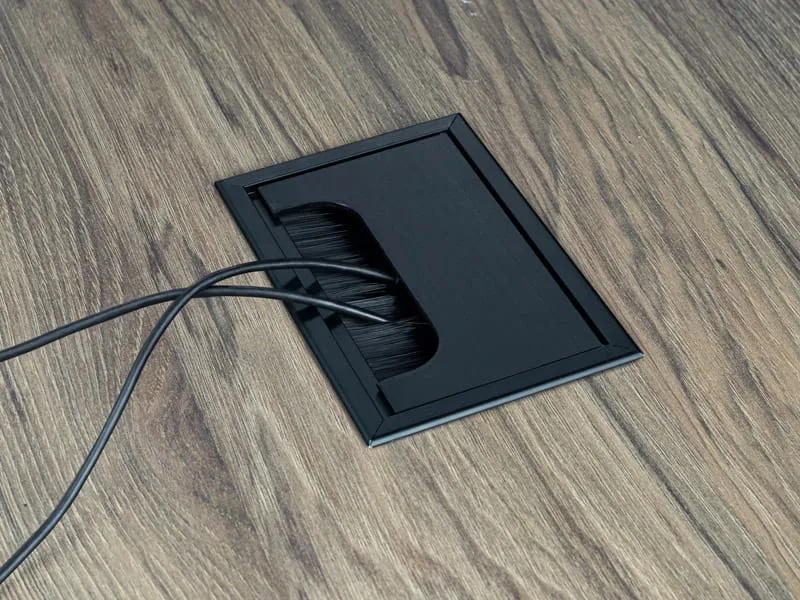 Vybavenie kancelárií